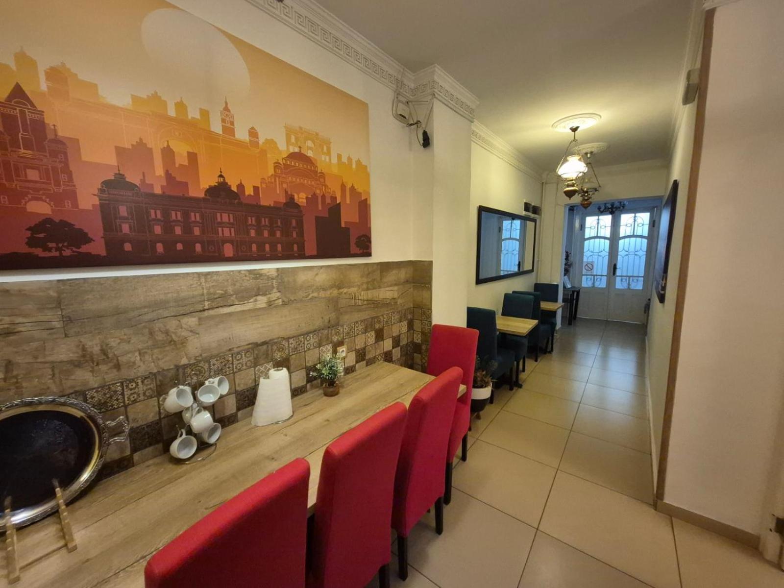 Authentic Belgrade Centre Apartments For Large Groups, Republic Square - Up To 47 People In 5 Apartments Pokoj fotografie