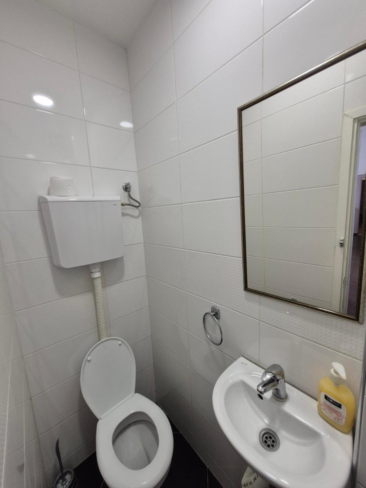 Authentic Belgrade Centre Apartments For Large Groups, Republic Square - Up To 47 People In 5 Apartments Pokoj fotografie