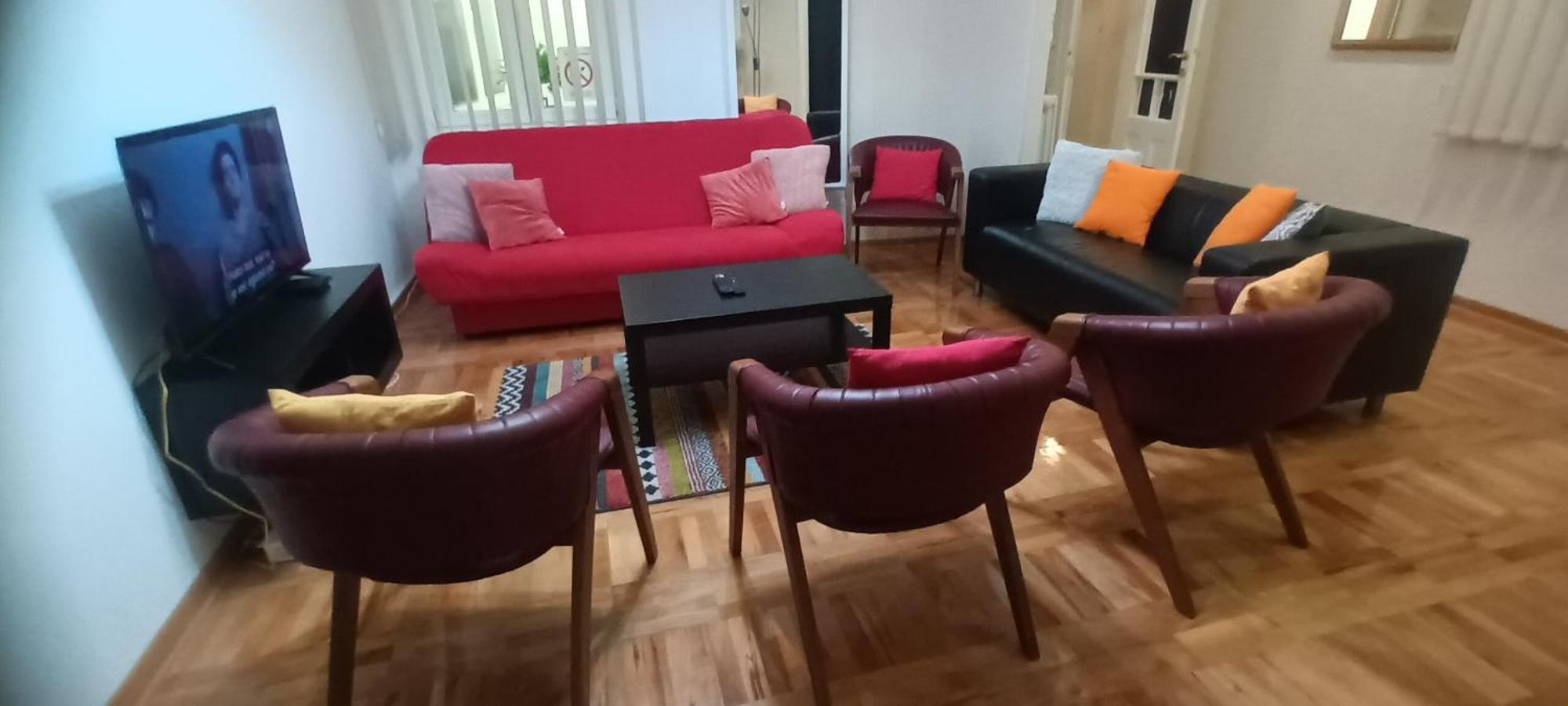 Authentic Belgrade Centre Apartments For Large Groups, Republic Square - Up To 47 People In 5 Apartments Pokoj fotografie