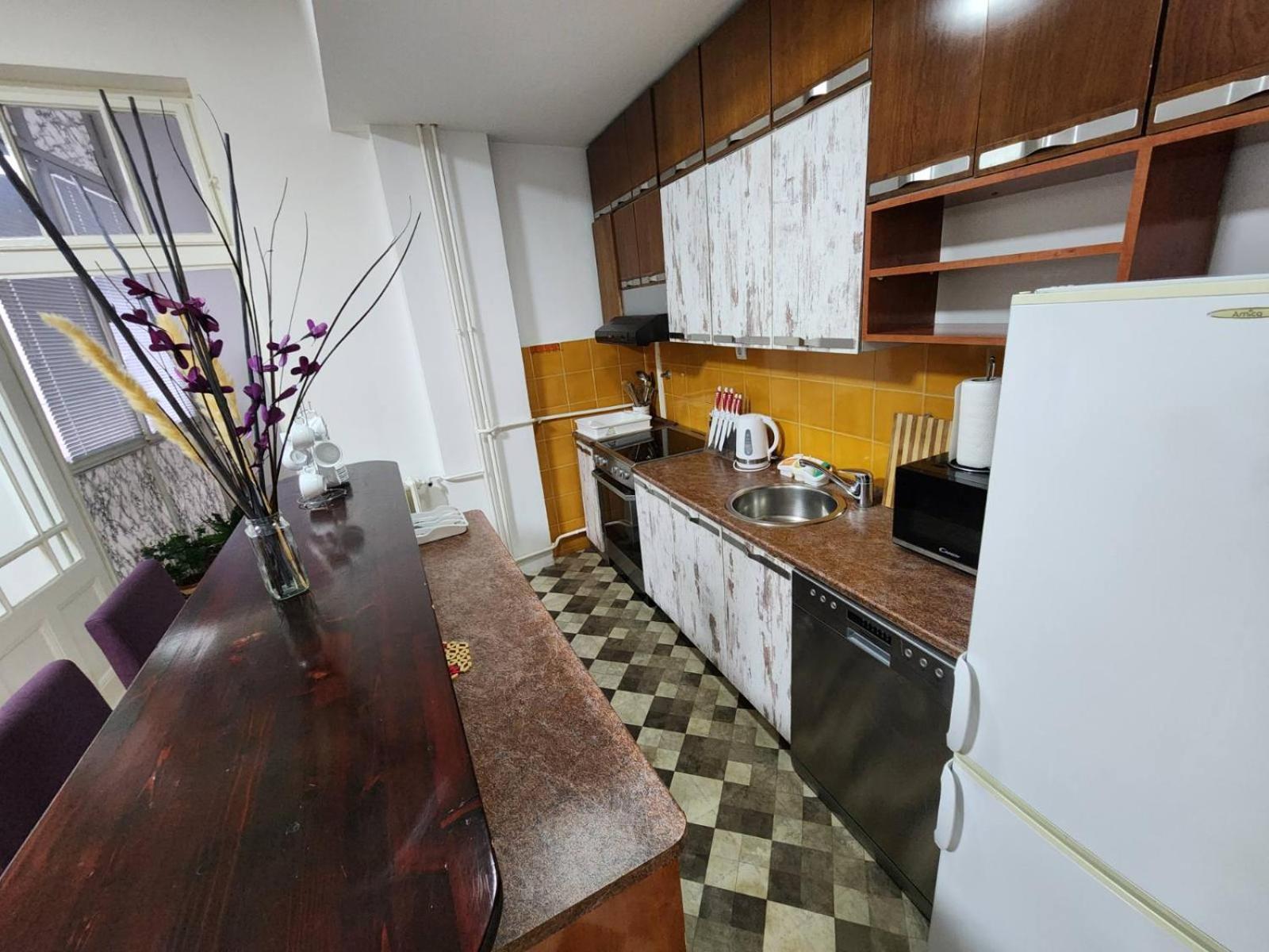 Authentic Belgrade Centre Apartments For Large Groups, Republic Square - Up To 47 People In 5 Apartments Pokoj fotografie