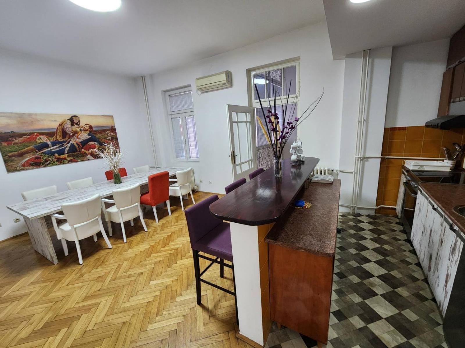 Authentic Belgrade Centre Apartments For Large Groups, Republic Square - Up To 47 People In 5 Apartments Pokoj fotografie